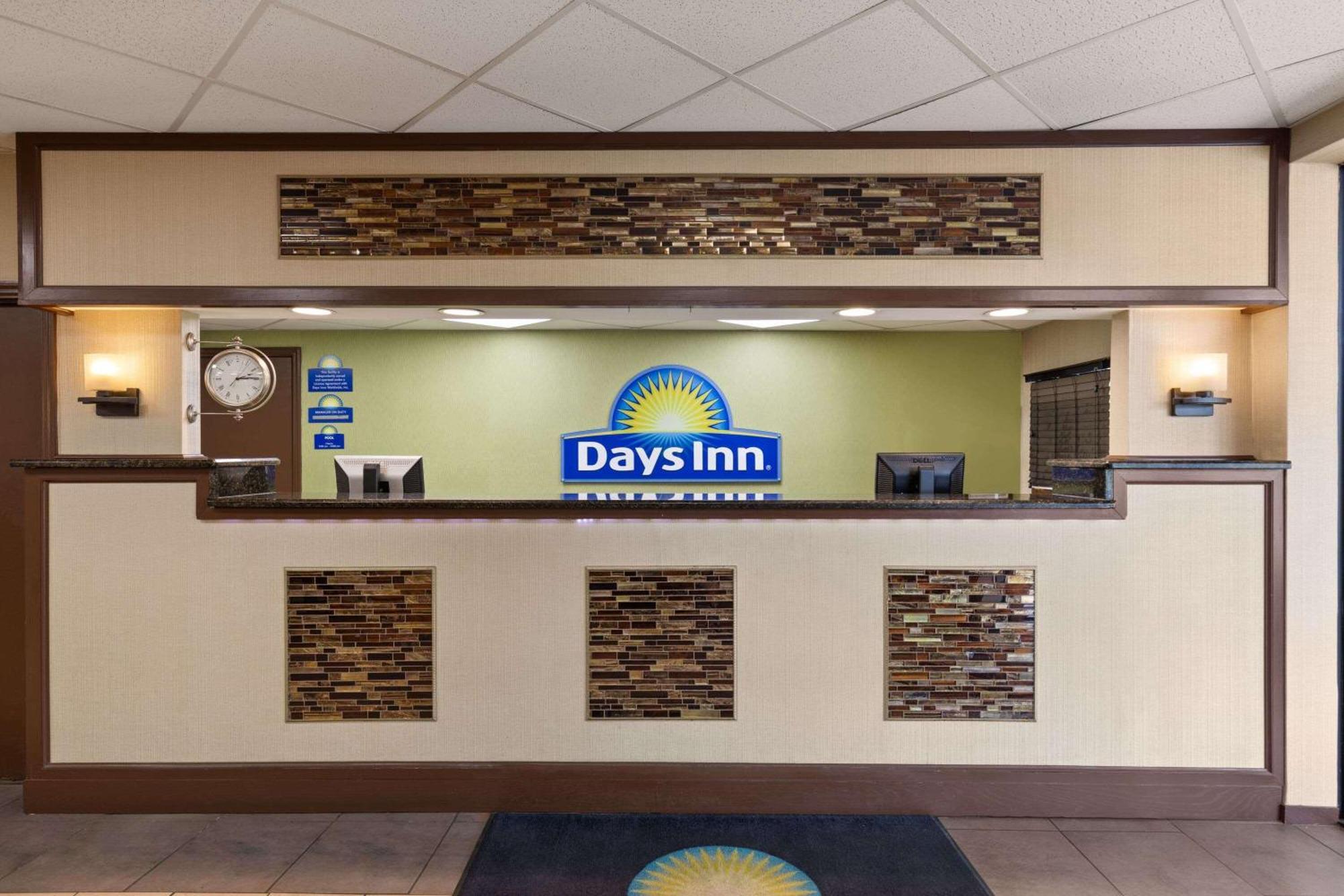 Days Inn By Wyndham Knoxville East Exterior foto